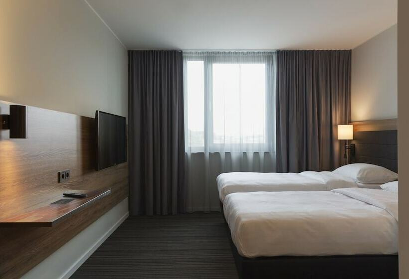 اتاق استاندارد, Moxy Stuttgart Airport/messe