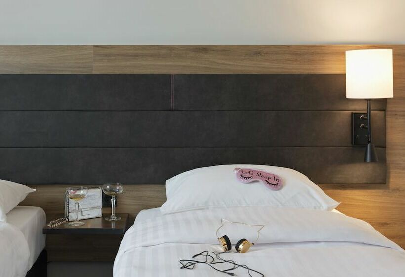 اتاق استاندارد, Moxy Stuttgart Airport/messe