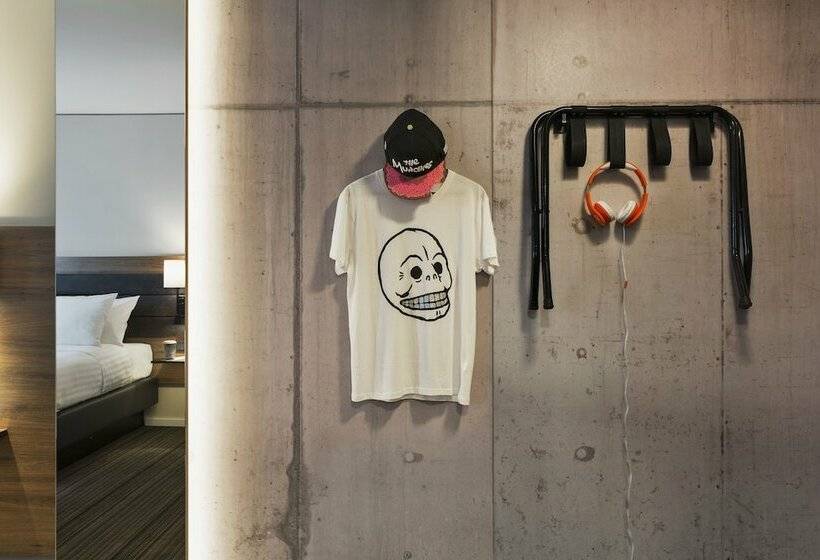 اتاق استاندارد, Moxy Stuttgart Airport/messe