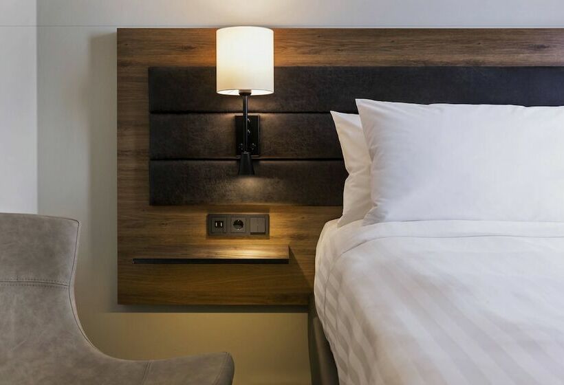 اتاق استاندارد, Moxy Stuttgart Airport/messe