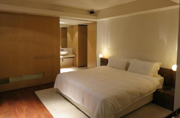Deluxe Suite King Bed, Stanley Oriental