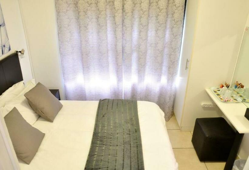 اتاق خانوادگی, Me Casa Guest House