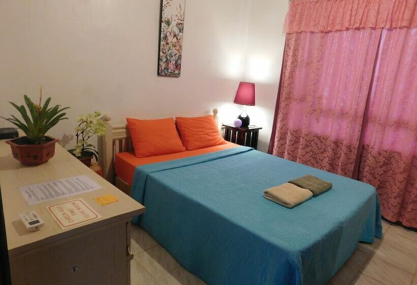 اتاق راحتی یک تخته, G.a.u. Mechang Lagoon Resort