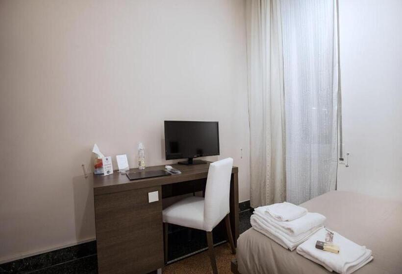 اتاق استاندارد یک تخته با سرویس بهداشتی مشترک, Vittoria Rooms Guest House