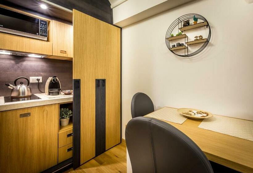 استودیوی استاندارد, Martelli 6 Suite & Apartments