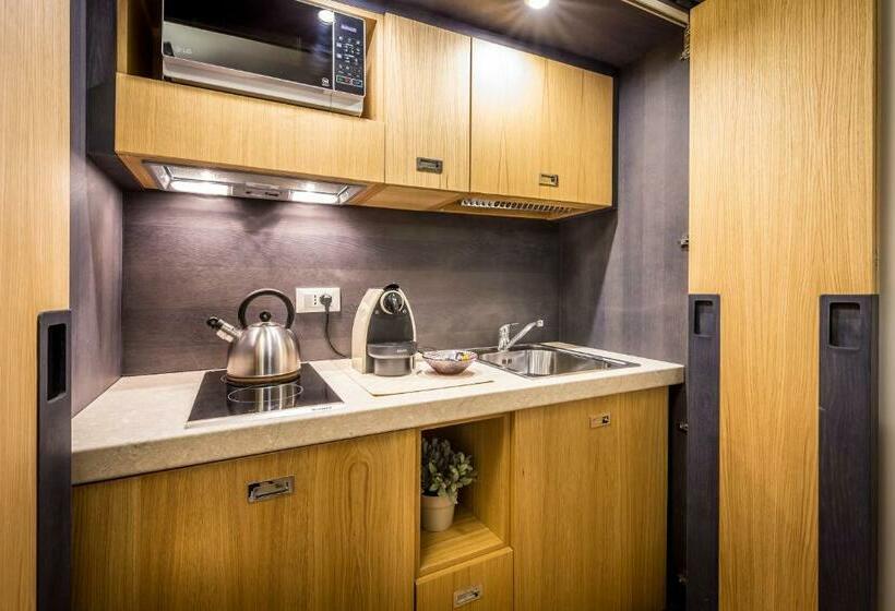 استودیوی استاندارد, Martelli 6 Suite & Apartments