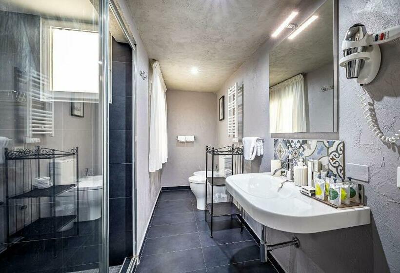 استودیوی استاندارد, Martelli 6 Suite & Apartments