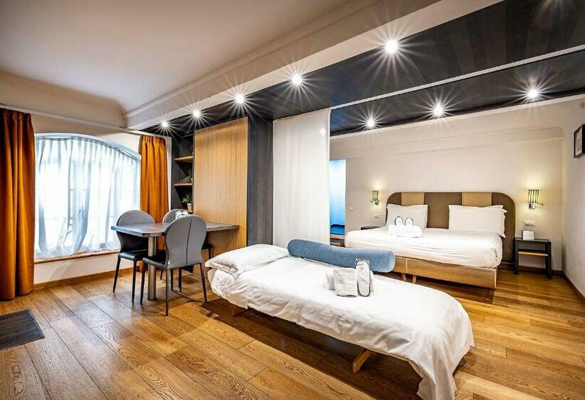 استودیوی استاندارد, Martelli 6 Suite & Apartments