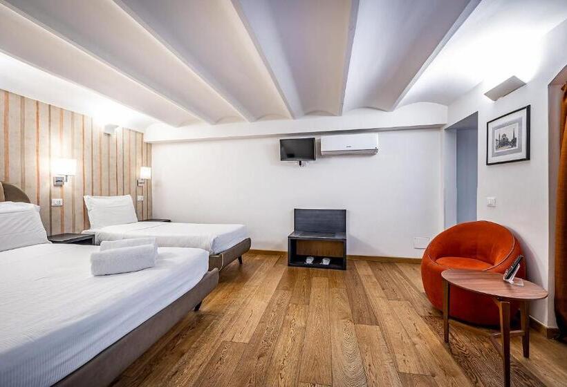 استودیوی استاندارد, Martelli 6 Suite & Apartments