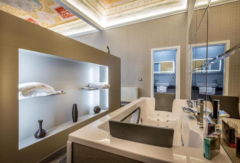 سوئیت پرزیدنت, Martelli 6 Suite & Apartments