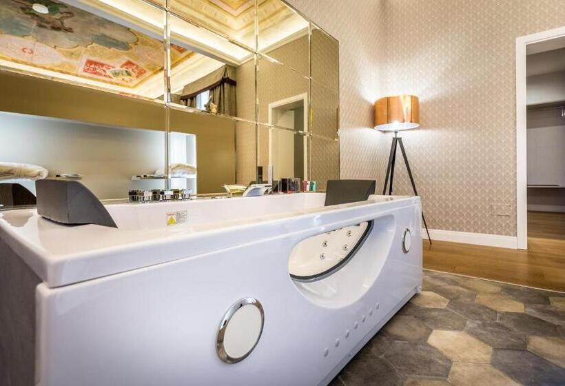 سوئیت پرزیدنت, Martelli 6 Suite & Apartments