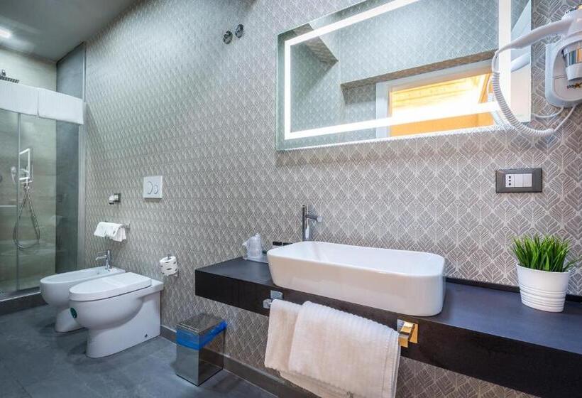 سوئیت پرزیدنت, Martelli 6 Suite & Apartments