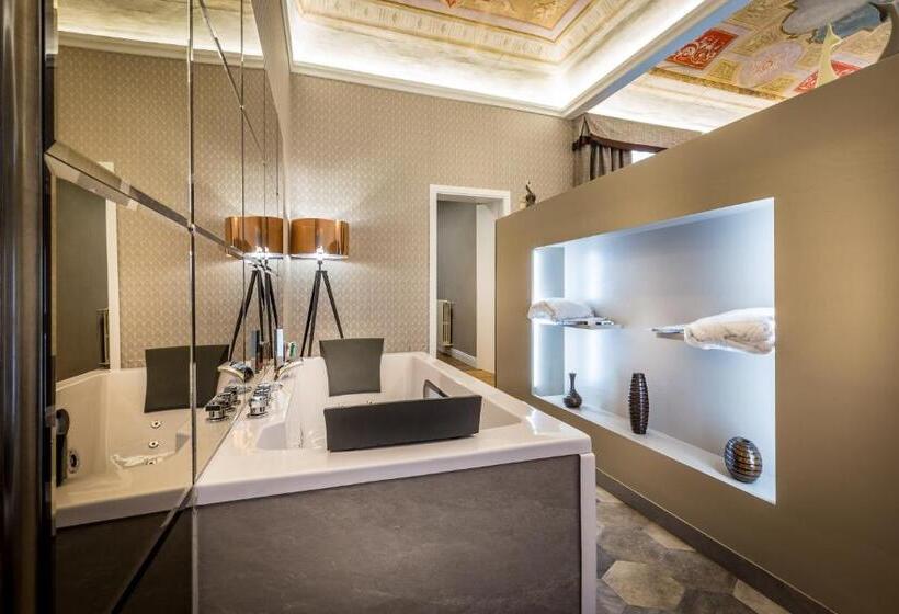 سوئیت پرزیدنت, Martelli 6 Suite & Apartments