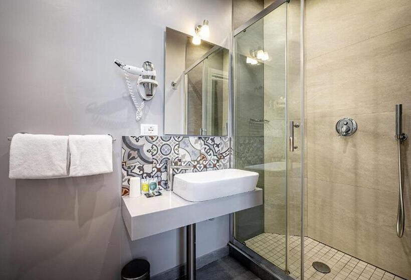 اتاق سوپریور سه تخته, Martelli 6 Suite & Apartments