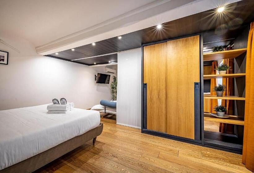 استودیوی استاندارد, Martelli 6 Suite & Apartments