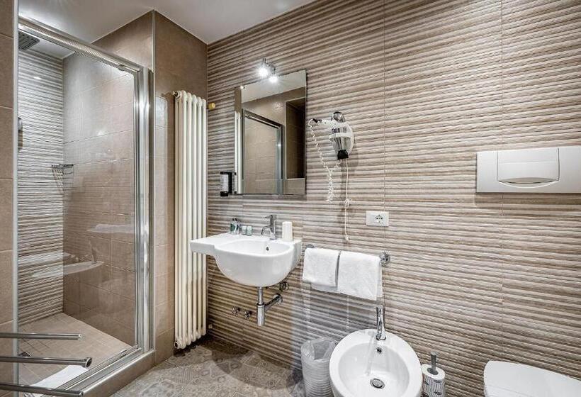 اتاق اکونومی, Martelli 6 Suite & Apartments