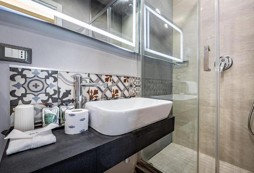 اتاق سوپریور با تخت بزرگ, Martelli 6 Suite & Apartments