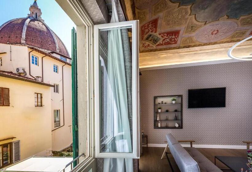 سوئیت پرزیدنت, Martelli 6 Suite & Apartments