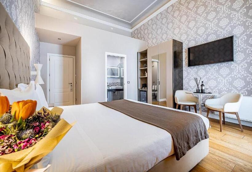 اتاق سوپریور با تخت بزرگ, Martelli 6 Suite & Apartments