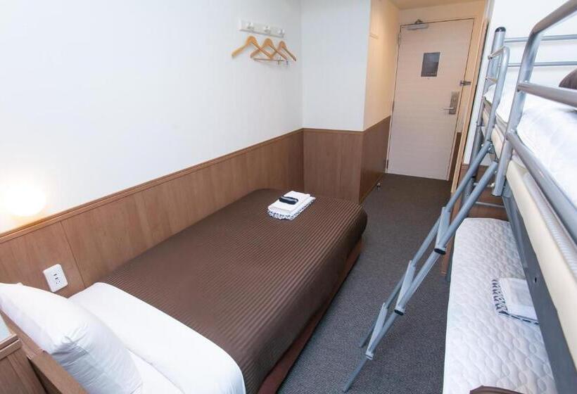 اتاق استاندارد سه تخته با سرویس بهداشتی مشترک, Oak  Edo