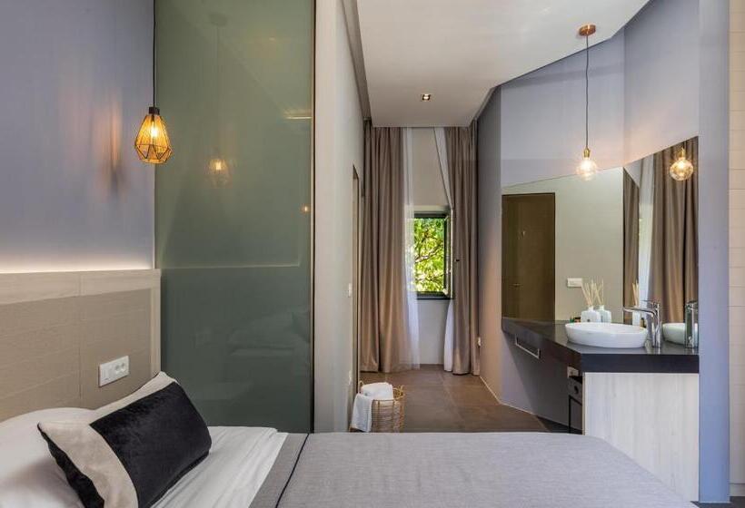 اتاق استاندارد سه نفره, Apartments And Rooms Lejletul