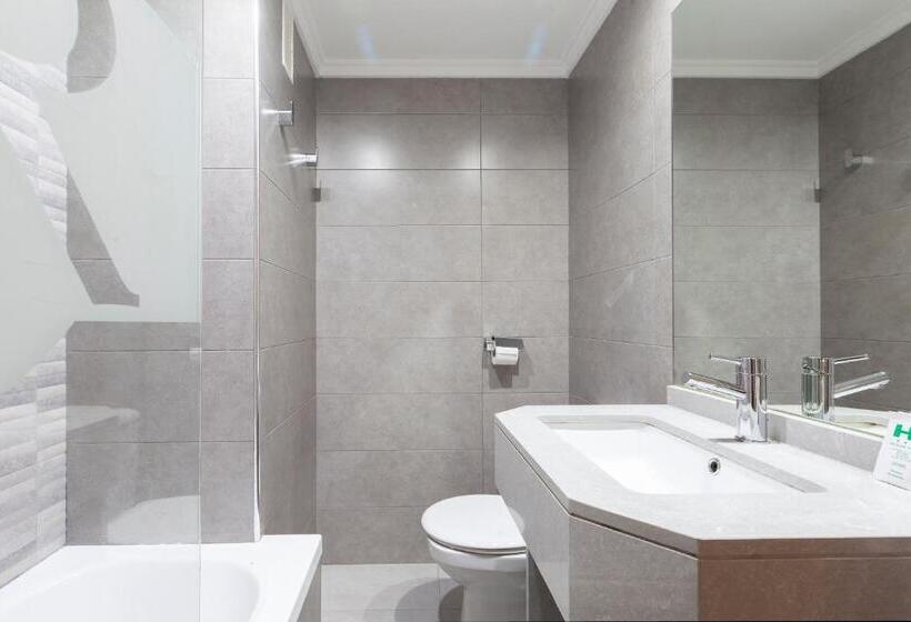 اتاق استاندارد, Olympia Ronda Hostel