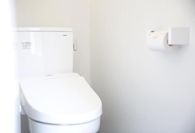 اتاق سوپریور چهار تخته, Uzuhouse   Hostel