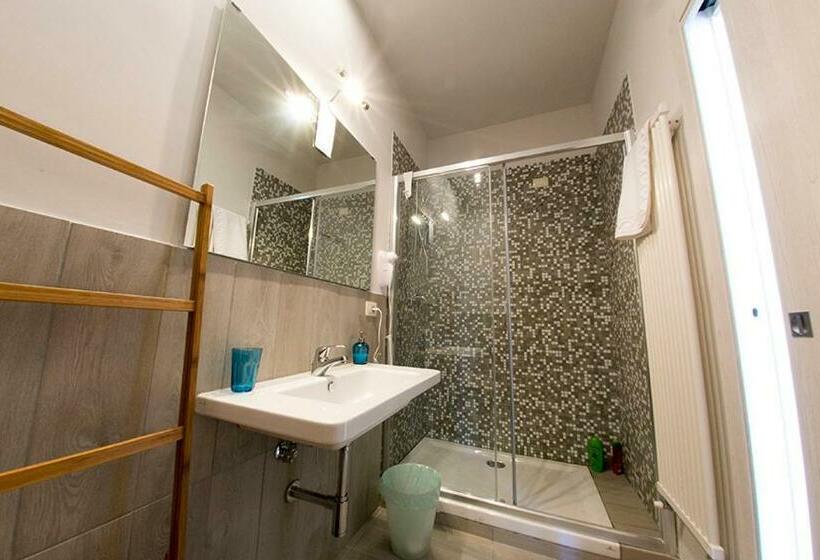 اتاق لوکس سه تخته, B&b Lamezia Terme