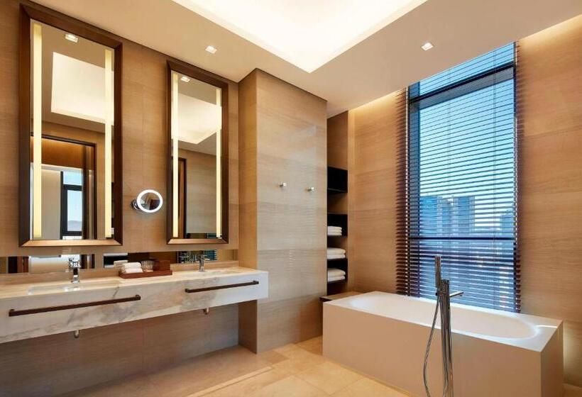 سوئیت پرزیدنت, Aloft Seoul Myeongdong