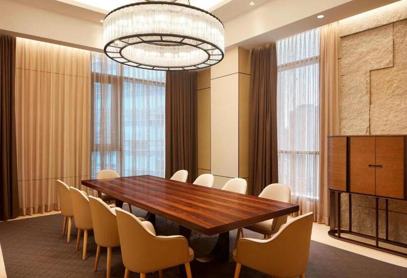 سوئیت پرزیدنت, Aloft Seoul Myeongdong