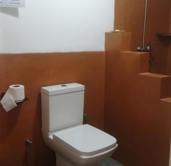 اتاق لوکس با چشم‌انداز دریا, Happy Beach Resort