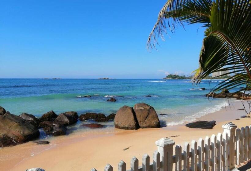 اتاق لوکس با چشم‌انداز دریا, Happy Beach Resort