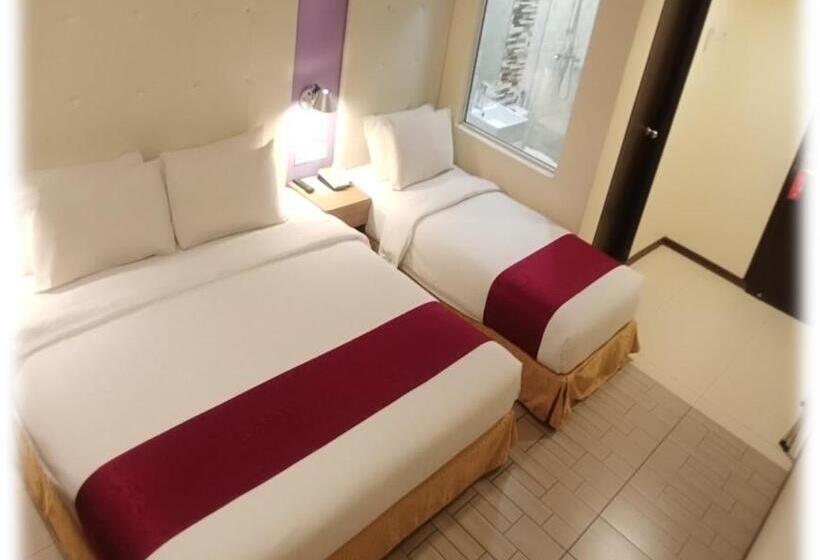 اتاق خانوادگی, Lumut Suites
