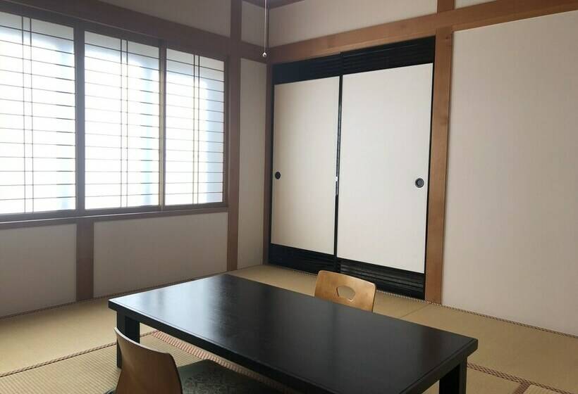اتاق کلاسیک, Shinhanamakionsen Zakuroen Kadanoyu