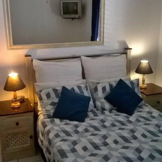 Standard Room, La Mer Lodge