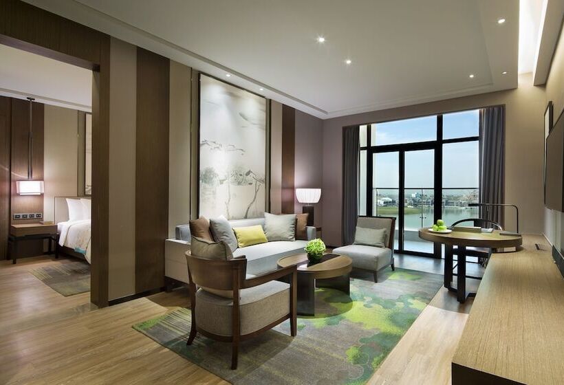 سوییت اجرایی, Lebanshan Hotel Hefei