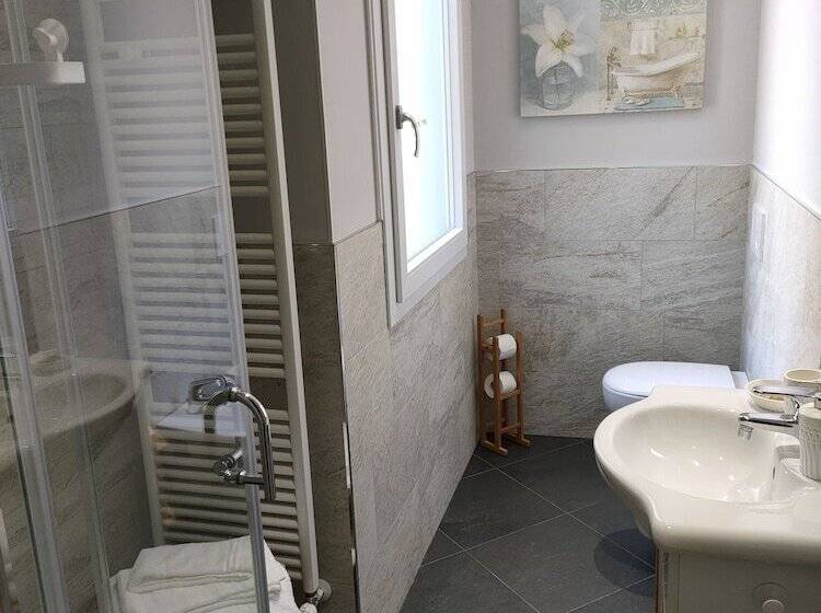 اتاق استاندارد, Venice Home