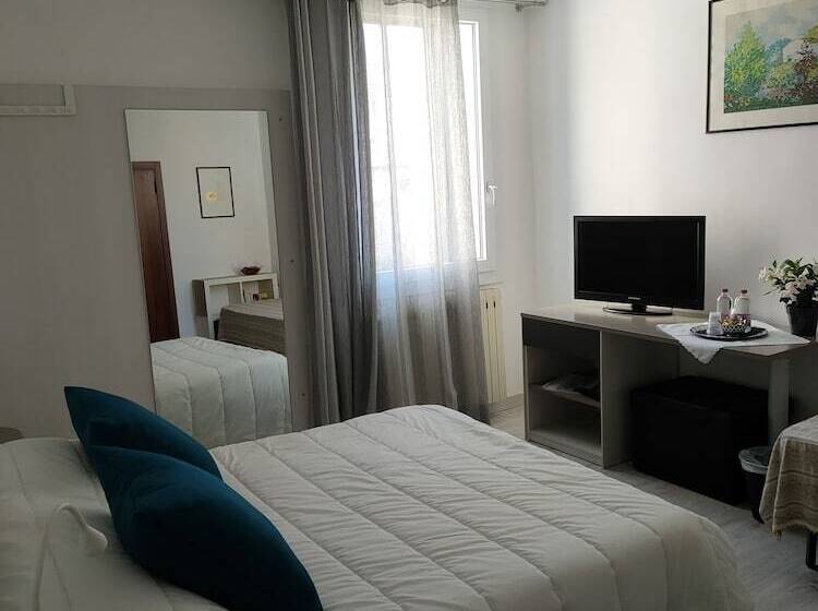 اتاق استاندارد با چشم‌انداز باغ, Venice Home