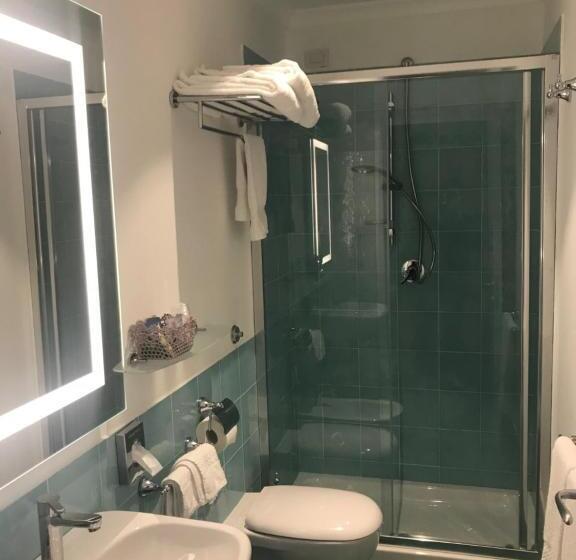 اتاق استاندارد اینتریور, Victoria Place