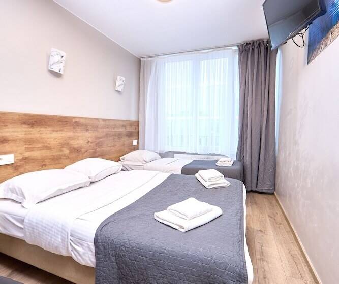 3-Bett-Standardzimmer, City Center