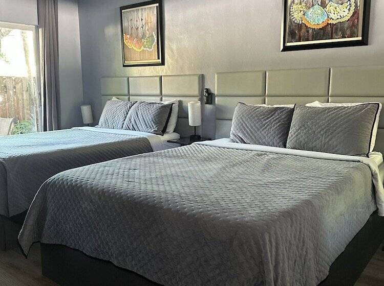 آپارتمان خانوادگی, Sheridan Suites Apartments