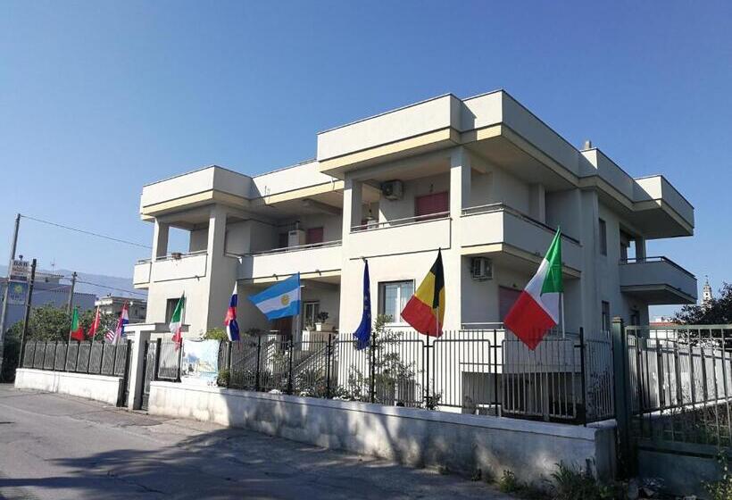 اتاق استاندارد سه نفره, Area Domus