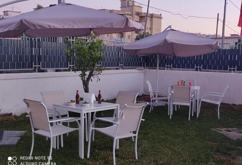 اتاق لوکس, Area Domus