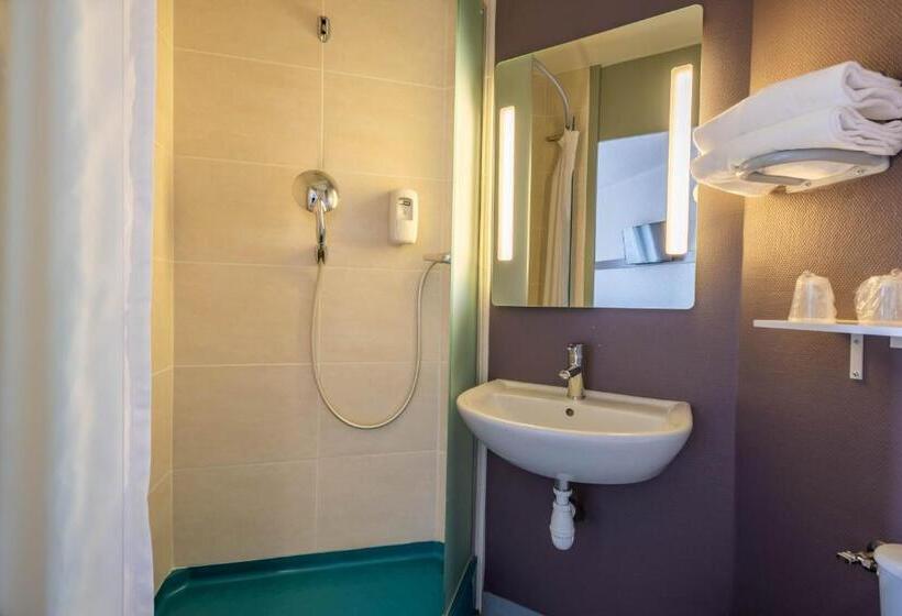 اتاق استاندارد سه نفره, B&b Hotel Lorient Caudan