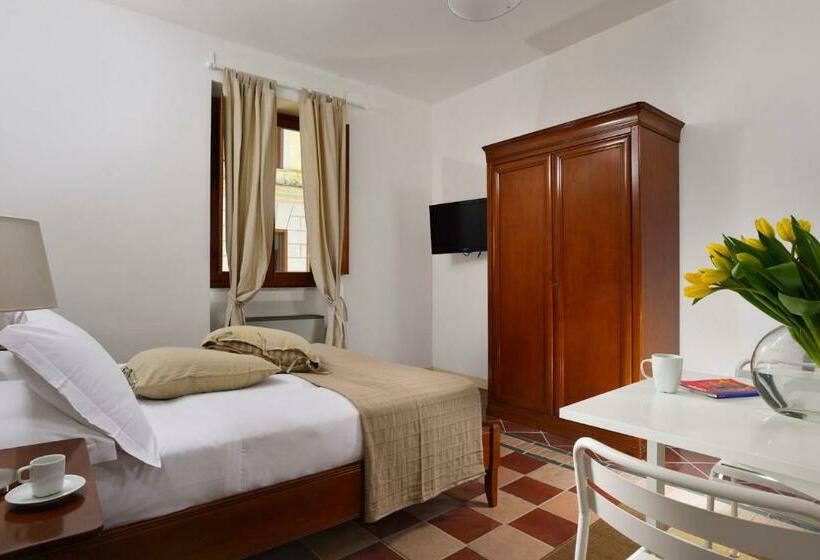 استودیوی استاندارد, Roma Resort Termini