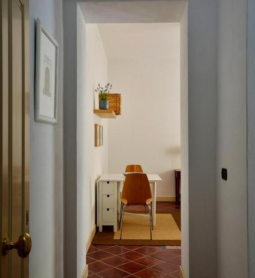 استودیوی استاندارد, Roma Resort Termini