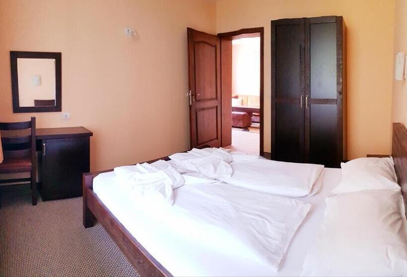 2 Bedroom Suite with Balcony, Family Hotel Chiflik Hills