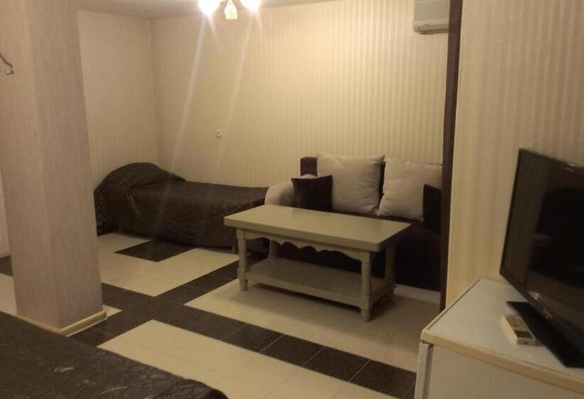 1 Bedroom Apartment with Balcony, Family Hotel Kartala