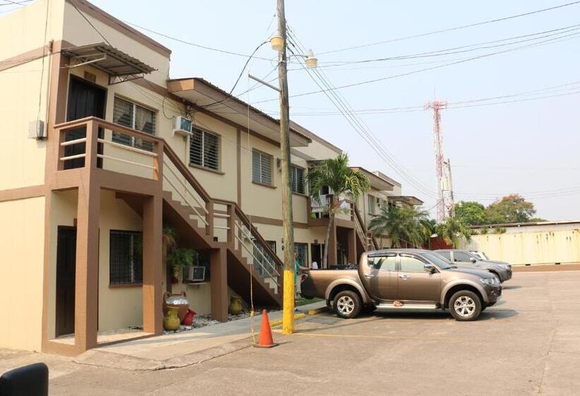 آپارتمان 1 خوابه, Apart Hotel Pico Bonito