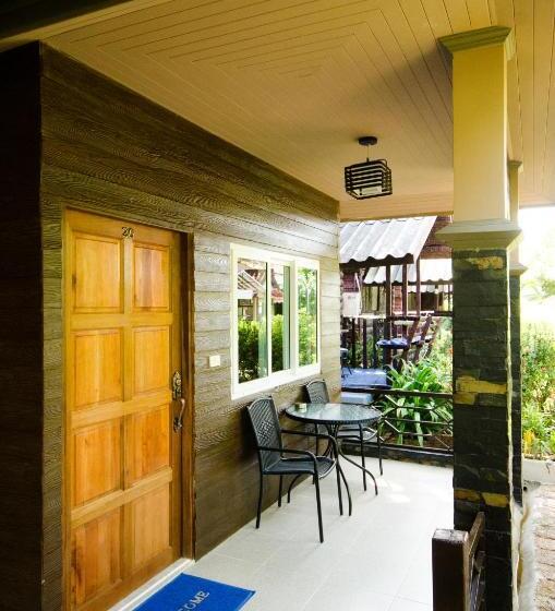 اتاق لوکس با چشم‌انداز باغ, Nid's Bungalows